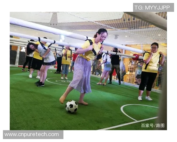 Minix足球球星手办收藏展示独特魅力点亮球迷热情梦想空间