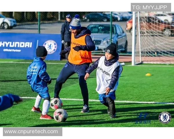 最新足球圈球星综合实力排名解析助你全面了解绿茵巨星风采 最新足球圈球星综合实力排名解析助你全面了解绿茵巨星风采